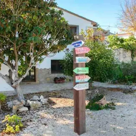Lovely 'solana' With Big Garden, Pool شقة تيولادا